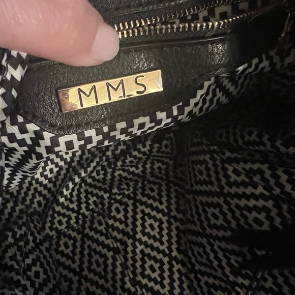 MMS Design Studio Black Crossbody Bag with Adjustable Strap - Picture 3 of 6